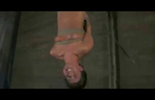 XXX 先発のひよこは、巨大な搾乳を示し、ディルドで自分自身を犯した 鈴木 一徹 エッチ 画像