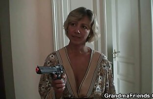 XXX 美しい女の子は、巨根を吸って座っていました 鈴木 一徹 エロ 画像