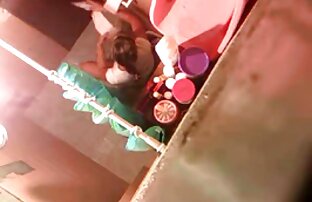 XXX 彼氏licks肉感的な彼女の乗りながら、コンピュータゲーム 一徹 無料 エロ 動画