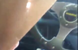 XXX 単に成熟したお母さんと彼女の若い娘 アダルト 一徹