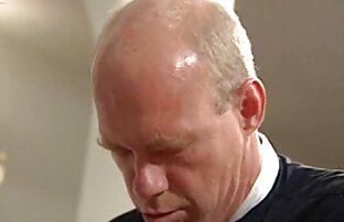 XXX 毛を大幅に単に二つのメンバーに白いソファ アダルト 動画 鈴木 一徹